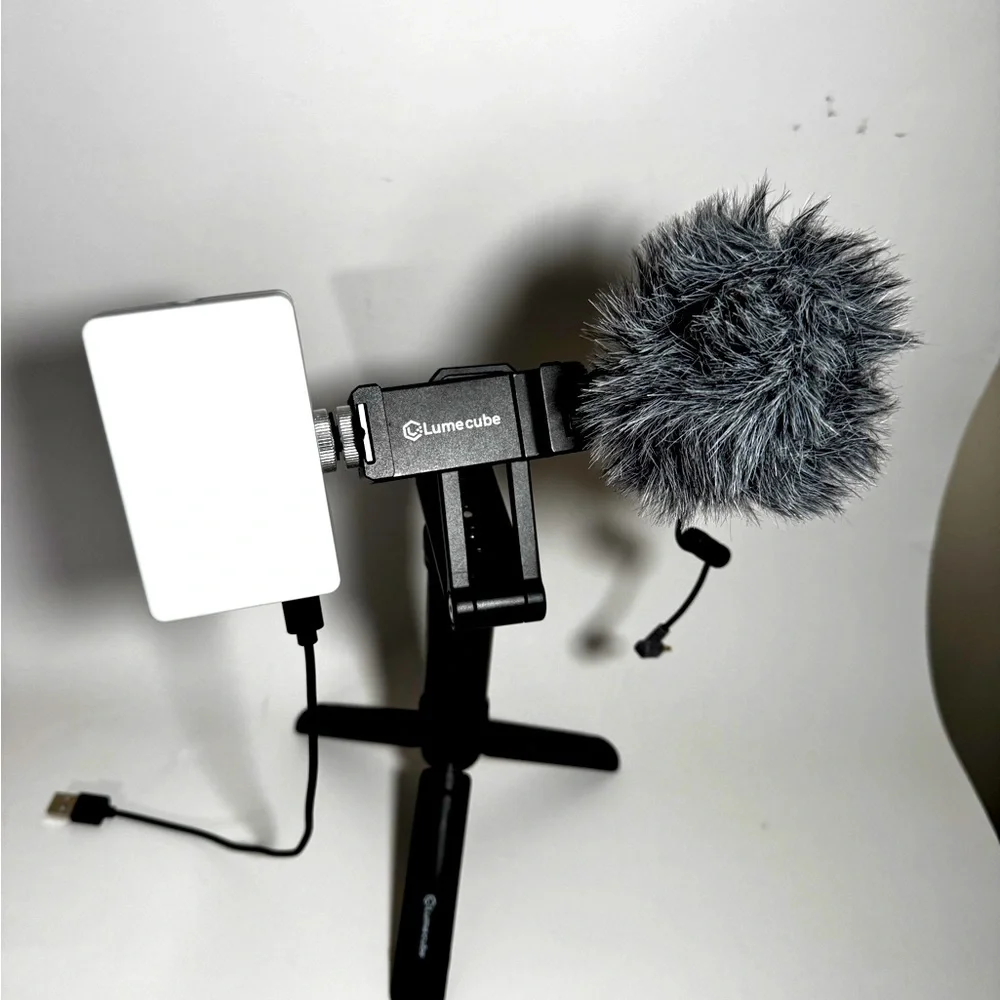 Original First Lume Cube Mobile Creator Kit selfie stick/tripod